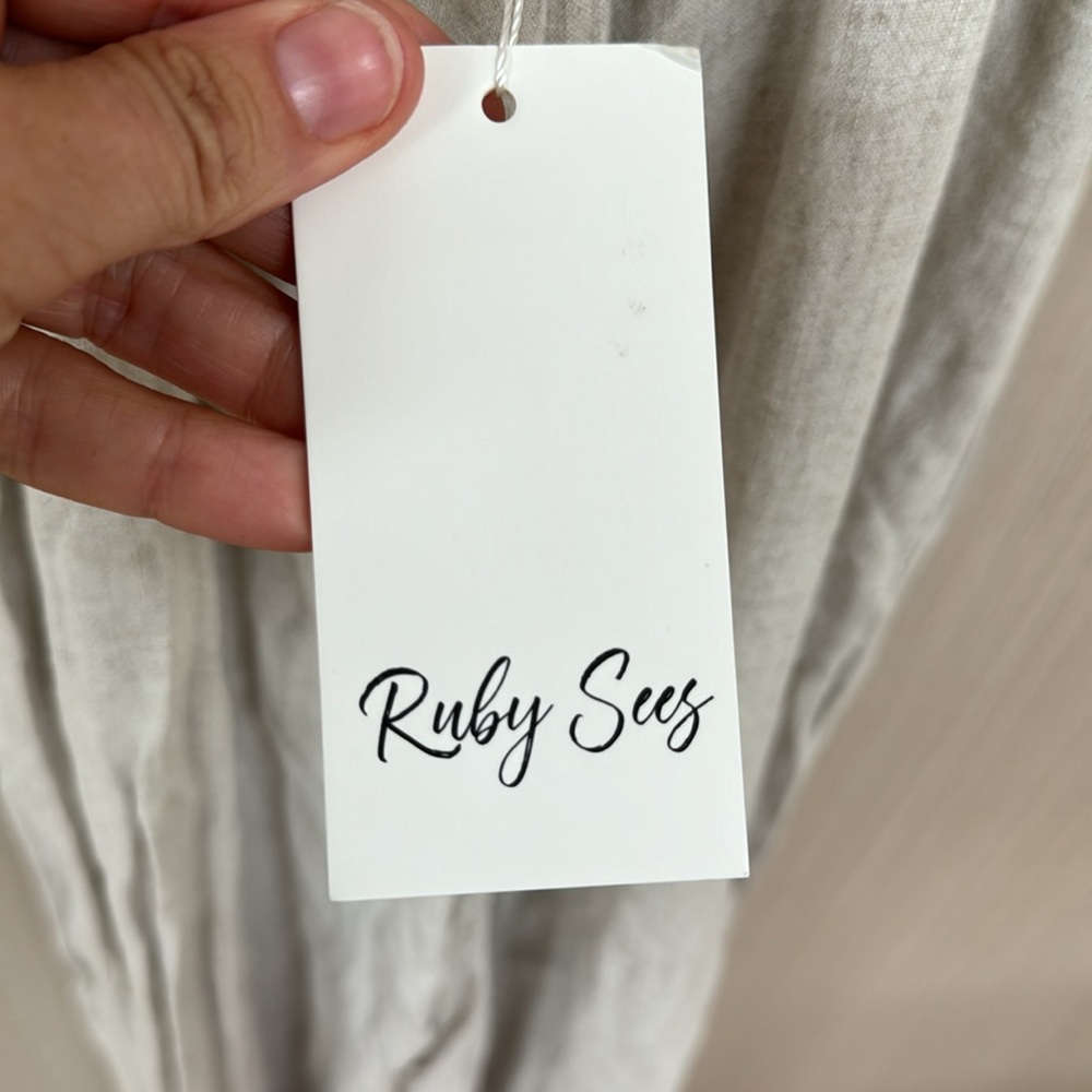 Ruby Sees - Picture 5 of 10